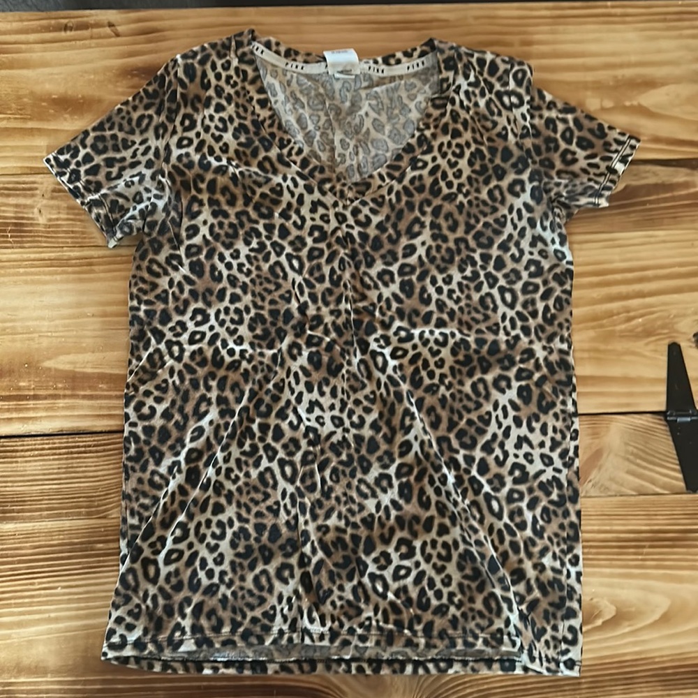 PINK Leopard T-Shirt- XS